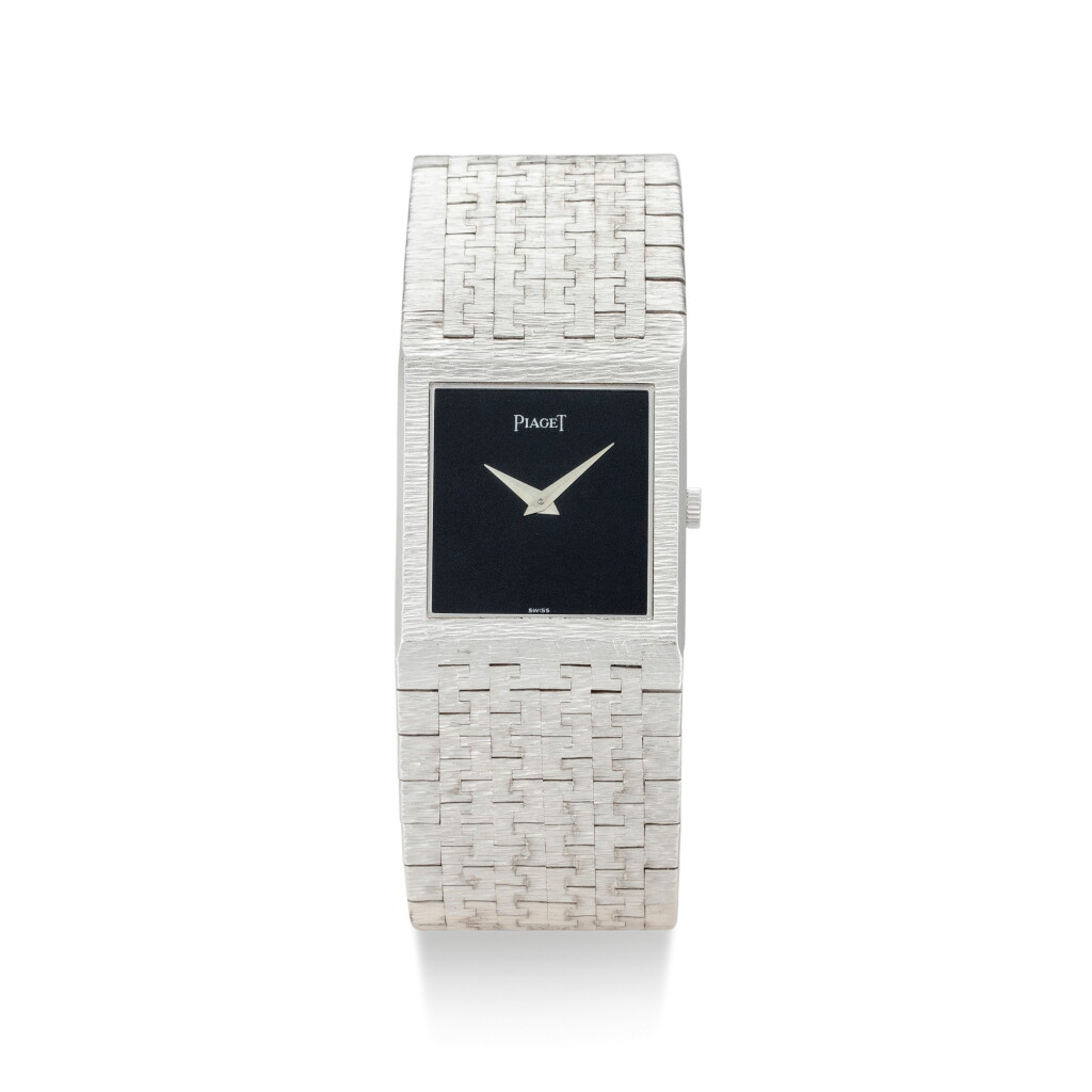 View full screen - View 1 of Lot 105. PIAGET | REFERENCE 9133, A WHITE GOLD BRACELET WATCH WITH ONYX DIAL, CIRCA 1970.