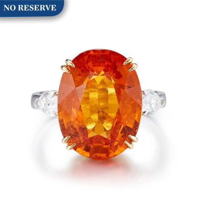 View full screen - View 1 of Lot 1635. MANDARIN GARNET AND DIAMOND RING | 12.58卡拉 天然 石榴石 配 鑽石 戒指.