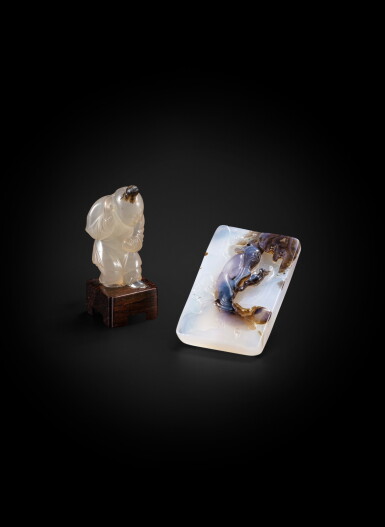View full screen - View 1 of Lot 180. An agate ‘boy’ carving and an agate ‘scholar’ plaque Qing dynasty, 19th-20th century | 清十九至二十世紀 瑪瑙雕童子把件及高士圖牌一組兩件.