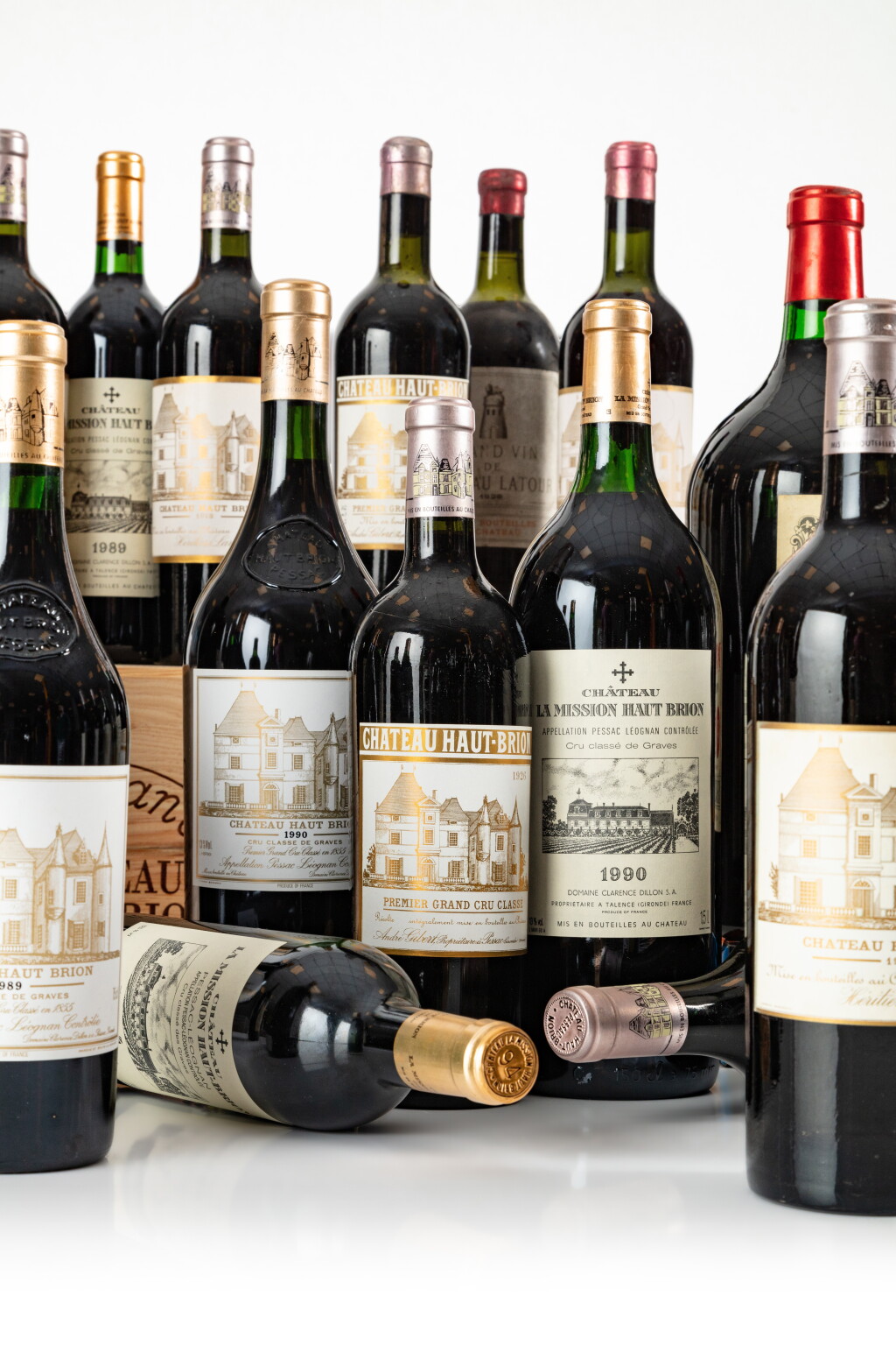 View full screen - View 1 of Lot 481. Château Haut Brion 1926 (3 BT).