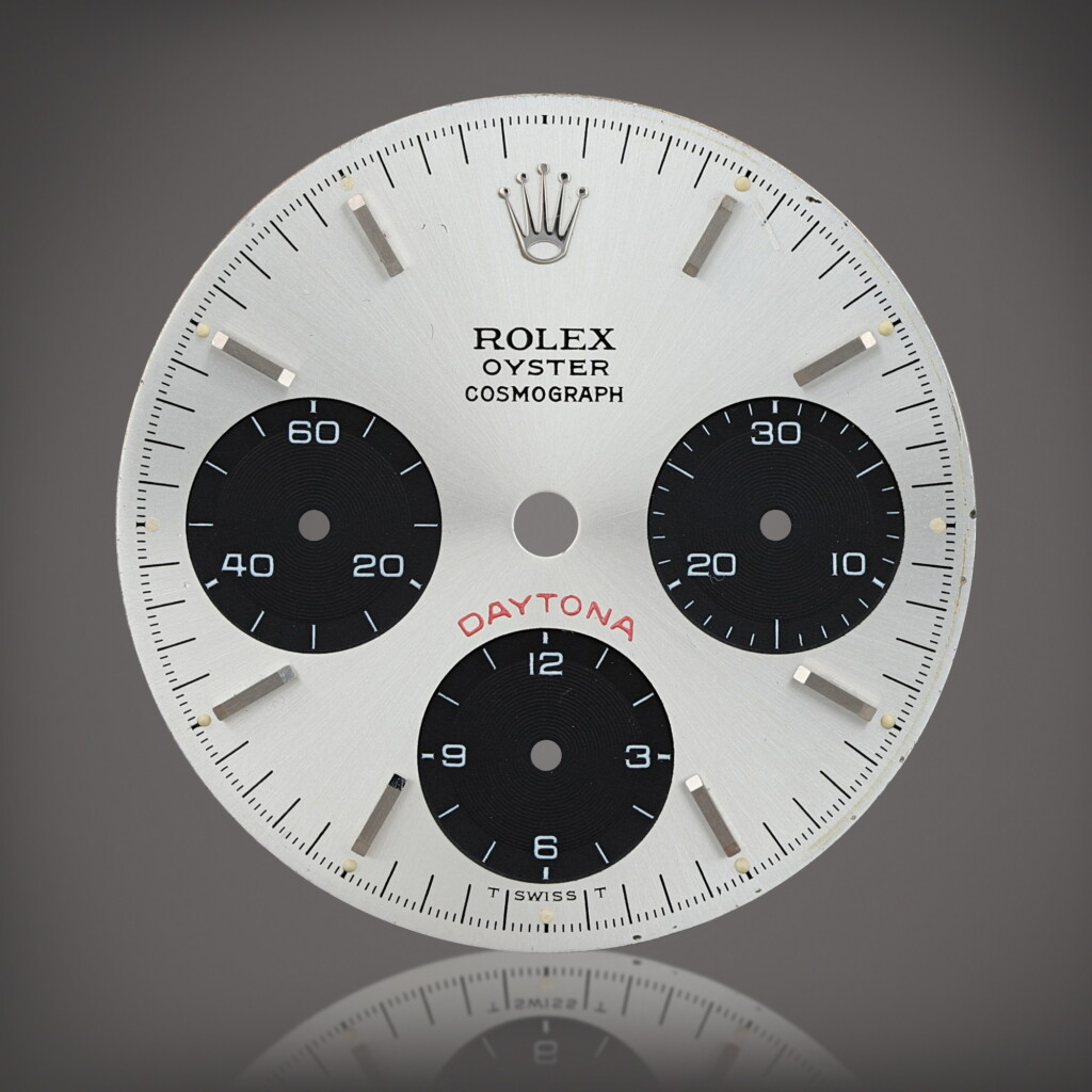 View full screen - View 1 of Lot 737. Daytona 'Small Red', reference 6263/6265 Cadran argenté | Silvered dial.