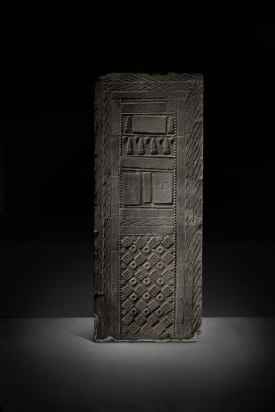 View full screen - View 1 of Lot 506. An impressed gray pottery 'mask and birds' tomb tile, Western Han dynasty.