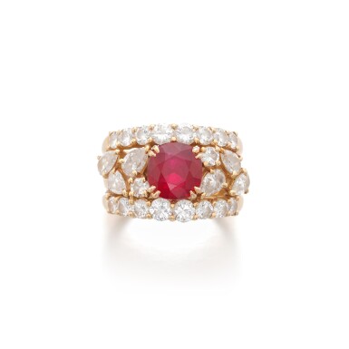 View full screen - View 1 of Lot 562. Ruby and diamond ring | 寶詩龍紅寶石及鑽石戒指.