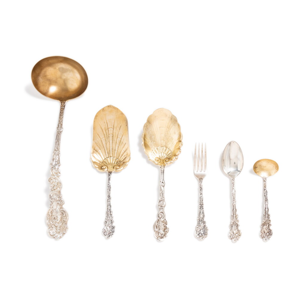 View full screen - View 1 of Lot 369. An Americain 72-piece silver partial flatware service, Versailles pattern, Gorham, Providence, circa 1900 | Partie de mènagère de 72 pièces en argent, modèle Versailles, par Gorham, Providence, vers 1900.