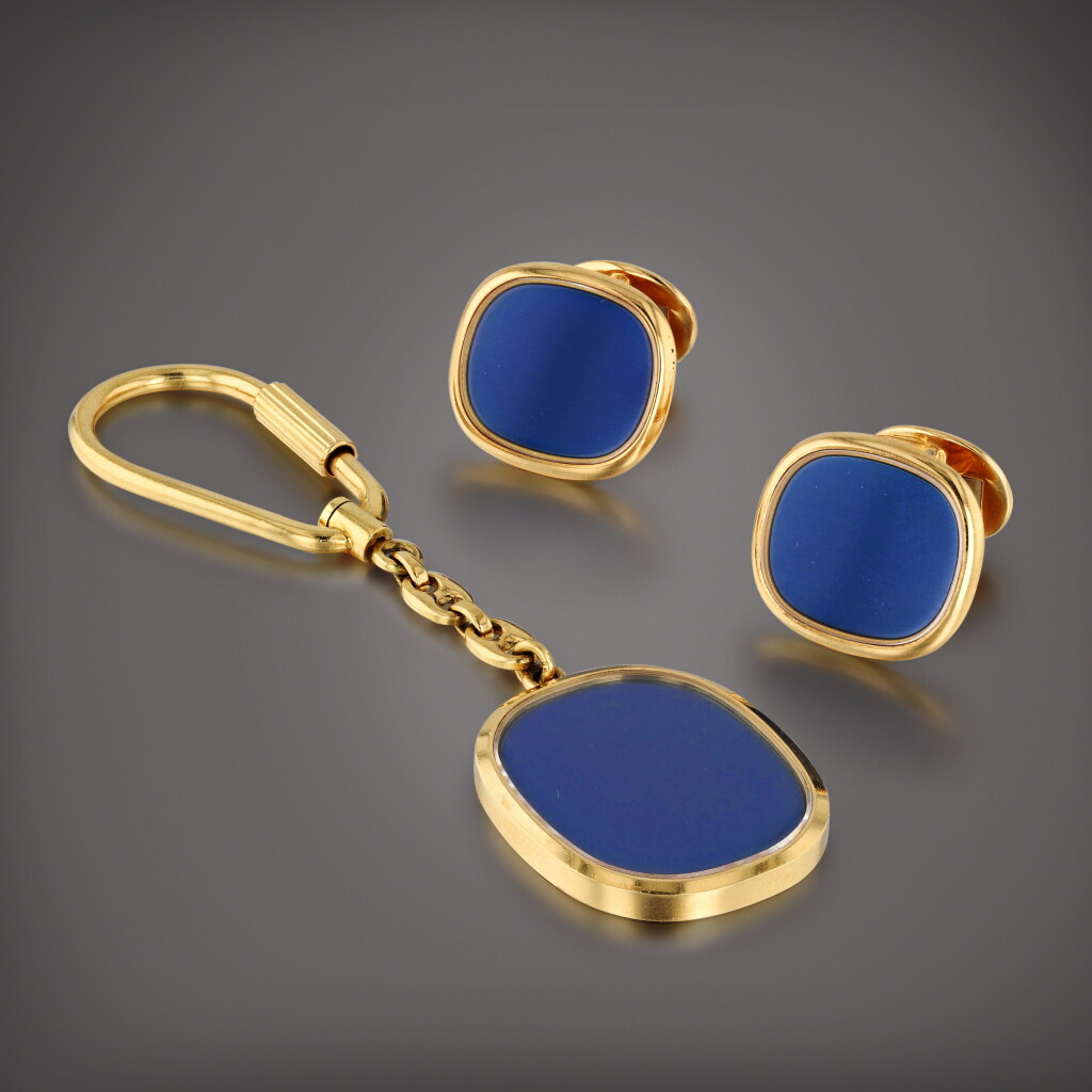 View full screen - View 1 of Lot 126. Patek Philippe | Porte-clés et paire de boutons de manchette | Key ring and pair of cufflinks.