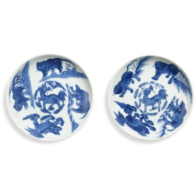View full screen - View 1 of Lot 3325. A pair of blue and white 'mythical beast' dishes, Marks and period of Shunzhi | 清順治 青花麒麟瑞獸圖盤一對 《順治年製》款.