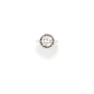 View full screen - View 1 of Lot 21. BAGUE DIAMANT | DIAMOND RING.