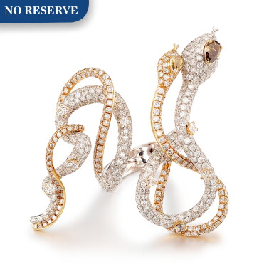 View full screen - View 1 of Lot 1196. COLOURED DIAMOND AND DIAMOND RING | 彩色鑽石 配 鑽石 戒指.