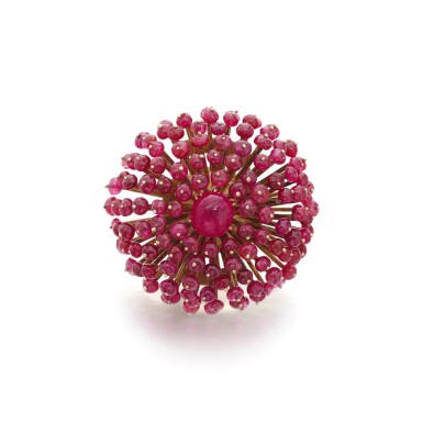 View full screen - View 1 of Lot 295. Gold and ruby brooch | René Boivin | 黃金鑲紅寶石別針,1933-1934年.