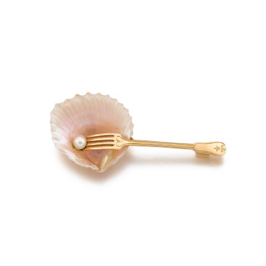 View full screen - View 1 of Lot 207. Mother of Pearl Oyster Shell Brooch .