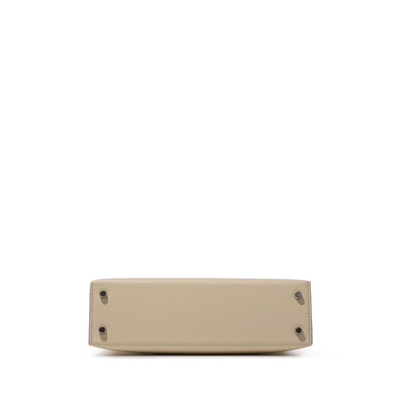 Cover image 0