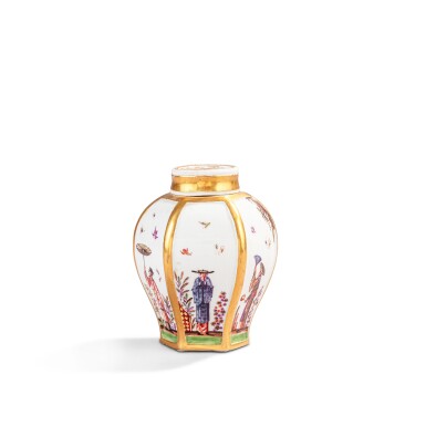 View full screen - View 1 of Lot 317. A Meissen porcelain chinoiserie hexagonal tea canister and cover, circa 1725.