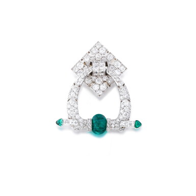 View full screen - View 1 of Lot 23. Broche émeraudes et diamants | Emerald and diamond brooch.