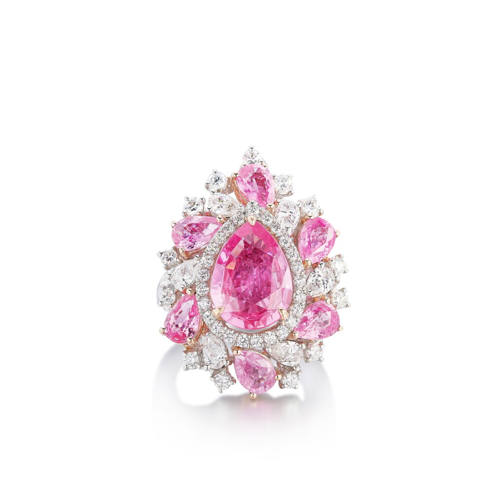 View full screen - View 1 of Lot 656. Pink Sapphire and Diamond Ring | 3.64克拉 天然「馬達加斯加」粉紅色剛玉 配 鑽石 戒指.