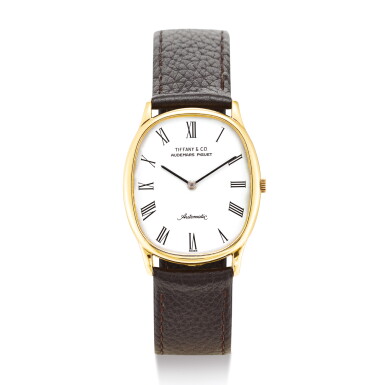 View full screen - View 1 of Lot 2205. AUDEMARS PIGUET | A YELLOW GOLD WRISTWATCH, RETAILED BY TIFFANY & CO., CIRCA 1975 | 愛彼 | 黃金腕錶,由蒂芙尼發行,機芯編號172402,錶殼編號B23996,約1975年製.