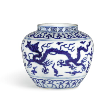 View full screen - View 1 of Lot 1. A BLUE AND WHITE 'DRAGON' JAR, JIAJING MARK AND PERIOD | 明嘉靖 青花雲龍趕珠紋罐 《大明嘉靖年製》款.