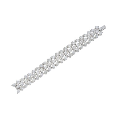 View full screen - View 1 of Lot 57. Diamond Bracelet.