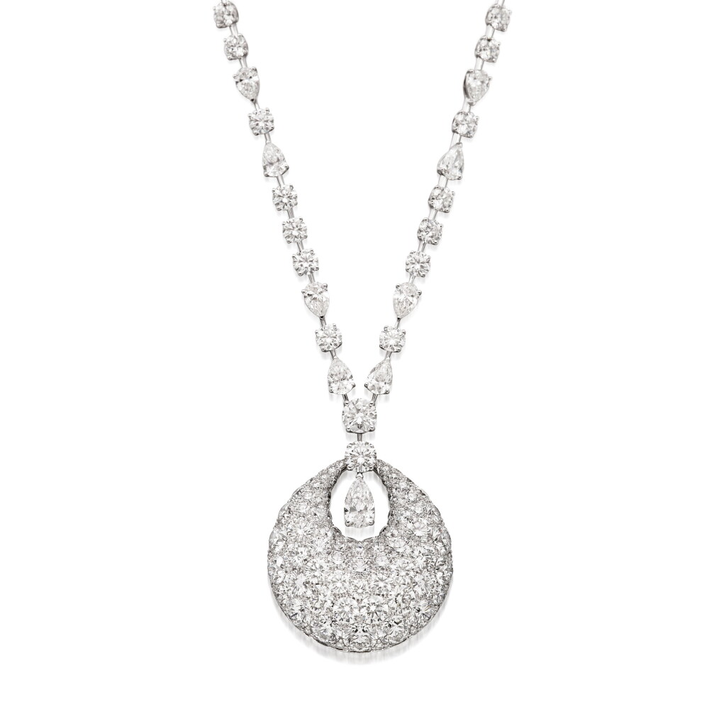 View full screen - View 1 of Lot 261. 'Bombé Pavilion' Diamond Pendent Necklace | 格拉夫 | 'Bombé Pavilion' 鑽石 項鏈.