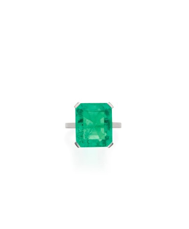 View full screen - View 1 of Lot 102. Emerald Ring.
