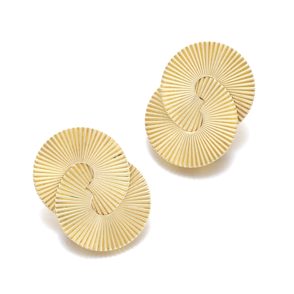 View full screen - View 1 of Lot 518. CARTIER | PAIR OF GOLD EAR CLIPS, CIRCA 1940.
