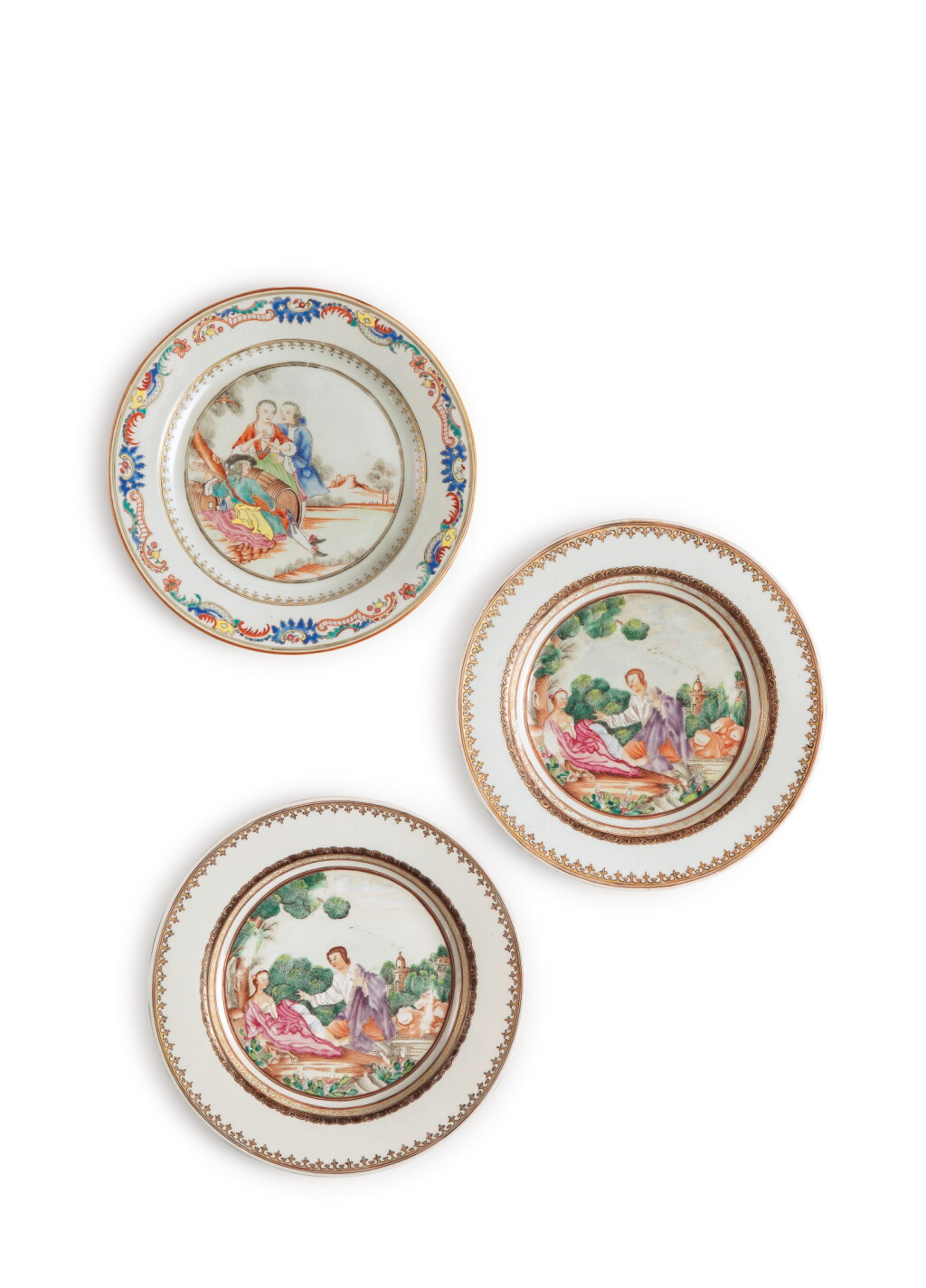 View full screen - View 1 of Lot 1922. THREE CHINESE EXPORT EUROPEAN SUBJECT PLATES, QING DYNASTY, QIANLONG PERIOD | 清乾隆 粉彩西洋人物圖盤三件.