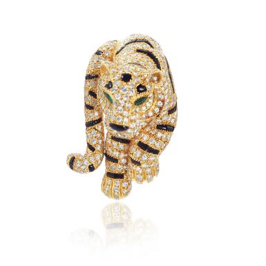 View full screen - View 1 of Lot 618. Emerald, onyx and diamond brooch, 'Tiger', circa 1988.