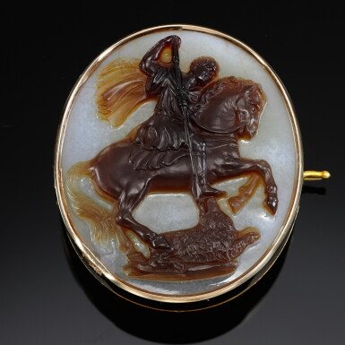 View full screen - View 1 of Lot 9. Italian, possibly 12th century, or later | Cameo with Meleager spearing the Erymanthian Boar.