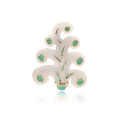 View full screen - View 1 of Lot 514. Emerald and chalcedony brooch | Société Nouvelle Herz-Belperron 祖母綠及玉髓胸針.