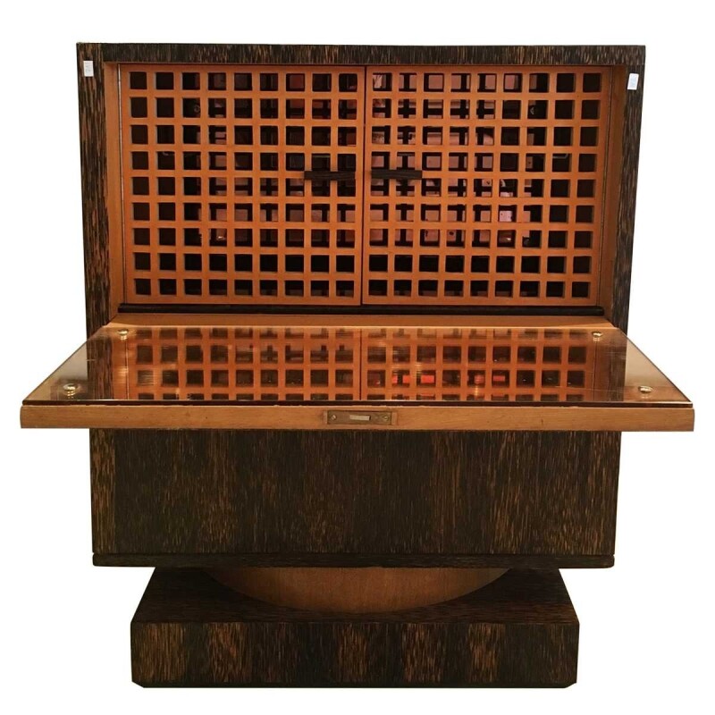 Cover image 0
