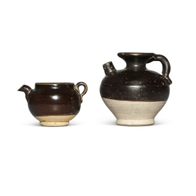 View full screen - View 1 of Lot 960. Two small black-glazed handled ewers, Tang - Song dynasty | 唐至宋 黑釉小水注一組兩件.