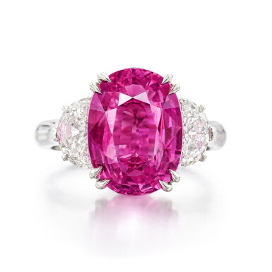 View full screen - View 1 of Lot 1984. Pink Sapphire and Diamond Ring | 5.43克拉 天然 「馬達加斯加」未經加熱粉紅色剛玉 配 鑽石 戒指.