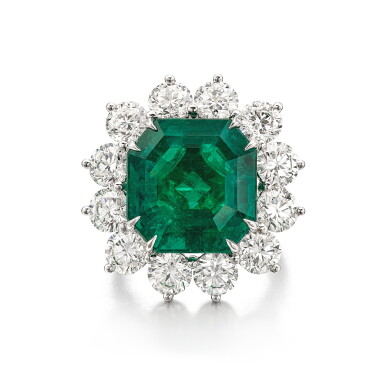 View full screen - View 1 of Lot 1906. Emerald and Diamond Ring | 14.93克拉 天然 「哥倫比亞」無油祖母綠 配 鑽石 戒指.