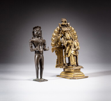 View full screen - View 1 of Lot 118. A brass figure of Khandoba and a folk bronze depicting Shiva, India, ca. 18th century | 印度 約十八世紀 銅神鳩提巴立像及銅濕婆立像一組兩件.