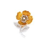 Broche émail et diamants, "Eglantine" | Enamel and diamond brooch, 'Eglantine'
