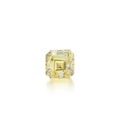 View full screen - View 1 of Lot 296. Fancy greenish yellow diamond (Diamante fancy greenish yellow).