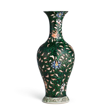View full screen - View 1 of Lot 36. A rare famille-noire 'floral' baluster vase, Qing dynasty, Yongzheng period | 清雍正 墨地五彩纏枝番蓮紋觀音尊.