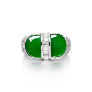 View full screen - View 1 of Lot 2915. Jadeite and Diamond Ring | 天然翡翠 配 鑽石 戒指.
