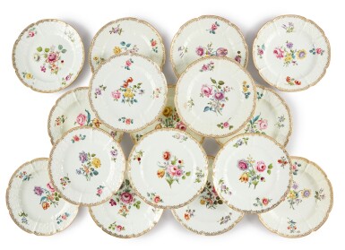 View full screen - View 1 of Lot 372. A SET OF SIXTEEN ENGLISH PORCELAIN DINNER PLATES, MID-19TH CENTURY.