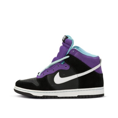 Nike SB Dunk High Pro 'Heavenâs Gate' Sample | US 9 | String Theory | 2022 | Sotheby's