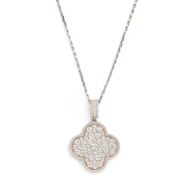View full screen - View 1 of Lot 2989. 'Magic Alhambra' Diamond Pendent Necklace | 梵克雅寶 | 'Magic Alhambra' 鑽石項鏈 .