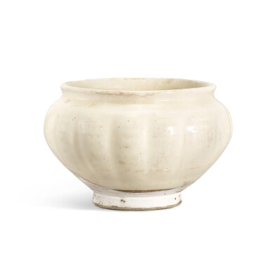 View full screen - View 1 of Lot 421. A white-glazed lobed bowl, Northern Song dynasty 北宋 白釉瓜棱式缽.