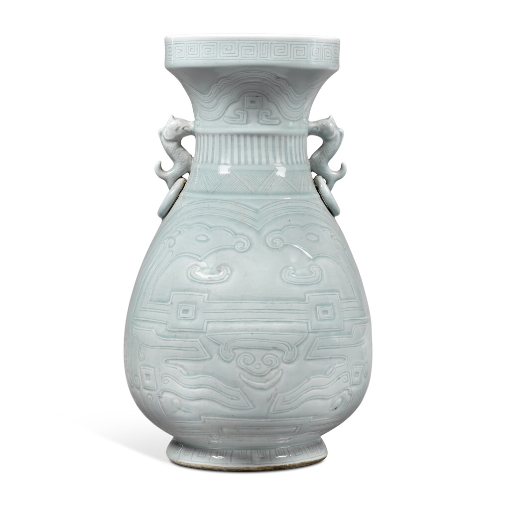 View full screen - View 1 of Lot 43. A large carved celadon-glazed vase, Republican period | 民國 青釉仿古雙耳瓶 《大明弘治年製》仿款.