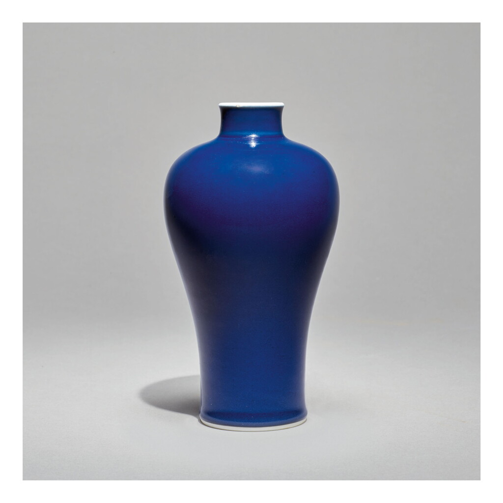 View full screen - View 1 of Lot 118. A RARE BLUE-GLAZED MEIPING, KANGXI MARK AND PERIOD.