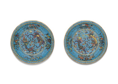 View full screen - View 1 of Lot 40. A pair of cloisonné enamel dishes, Ming dynasty, late 16th century | 明十六世紀末 掐絲琺琅螭龍紋盤一對.