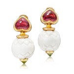 PAIR OF PORCELAIN AND COLOURED STONE 'CHANDRA' EAR CLIPS | 寶格麗 | 陶瓷 配 彩色寶石 'CHANDRA‘ 耳夾一對