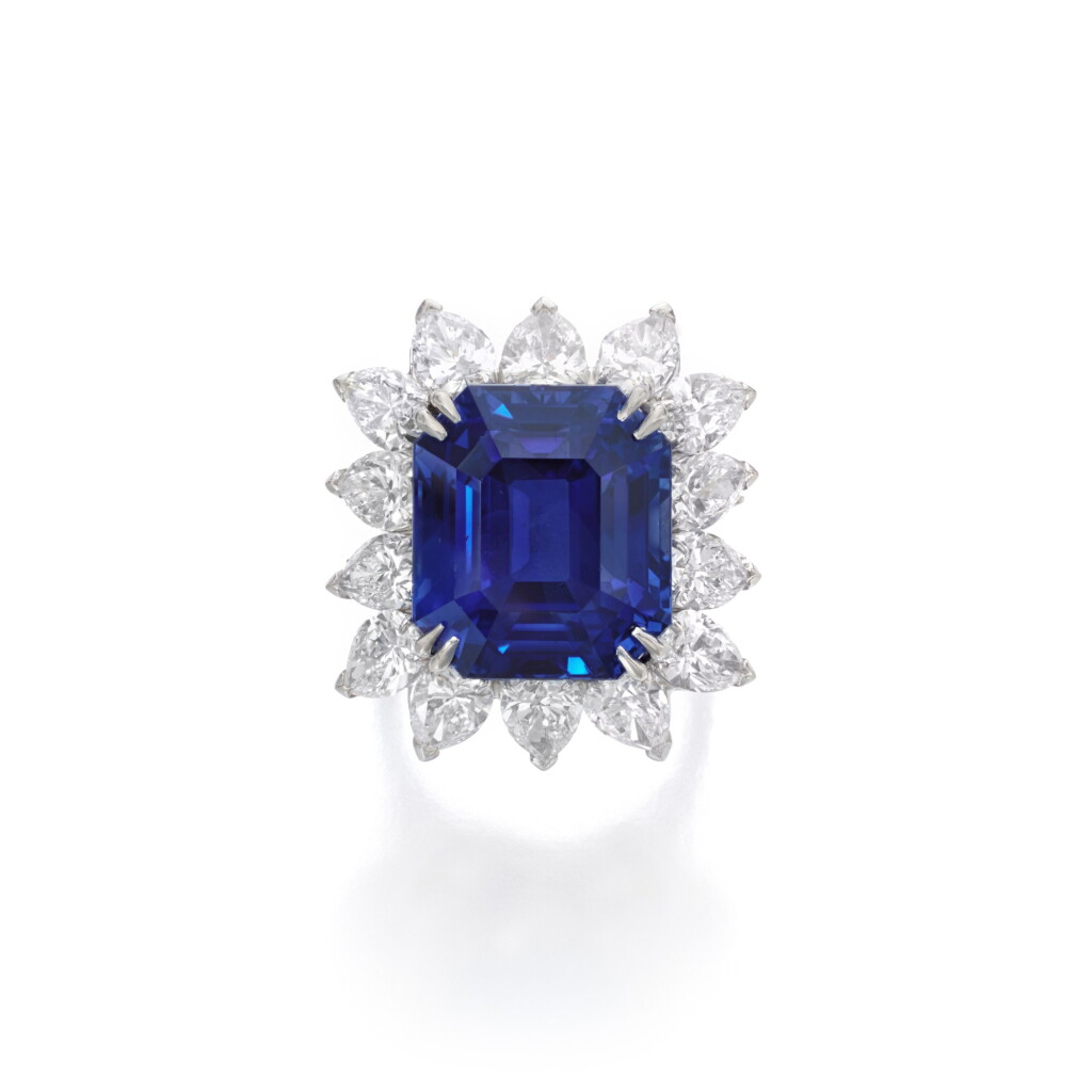 View full screen - View 1 of Lot 383. Attractive sapphire and diamond ring | 海瑞溫斯頓 | 藍寶石配鑽石戒指.