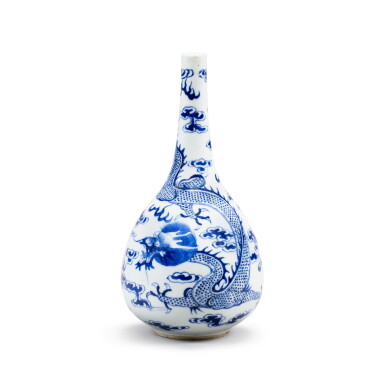 View full screen - View 1 of Lot 162. A blue and white 'dragon' vase, China for the Vietnamese market, 19th century | 十九世紀 外銷安南青花龍紋瓶.