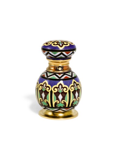 View full screen - View 1 of Lot 152. A GOLD AND ENAMEL SCENT FLASK, SAMPSON MORDAN & CO., LONDON, CIRCA 1870,.