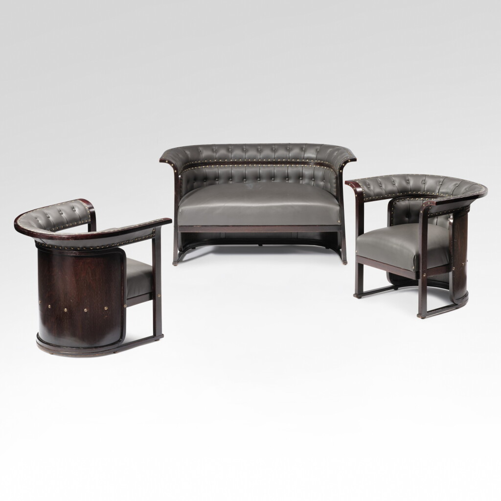 View full screen - View 1 of Lot 11. Set of two armchairs and a sofa, Buenos Aires suite, models 675 F and 657 C.