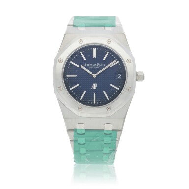 View full screen - View 1 of Lot 118. Royal Oak "Jumbo" Extra-Thin, Ref. 15202IP.OO.1240IP.01 A brand new limited edition titanium and platinum bracelet watch Circa 2018 | 愛彼 | 15202IP.OO.1240IP.01型號「Royal Oak "Jumbo" Extra-Thin」全新限量版鈦金屬及鉑金鍊帶腕錶,年份約2018.